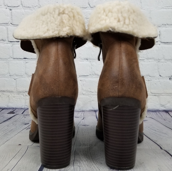 DIBA | plush shearling stacked heel ankle boot - Picture 7 of 9